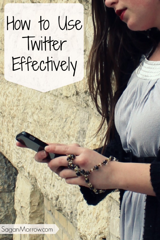 Find out how to use Twitter effectively with these answers to 4 Twitter questions from a Twitter expert! Twitter 101 ~ social media tips ~ what you need to know about Twitter