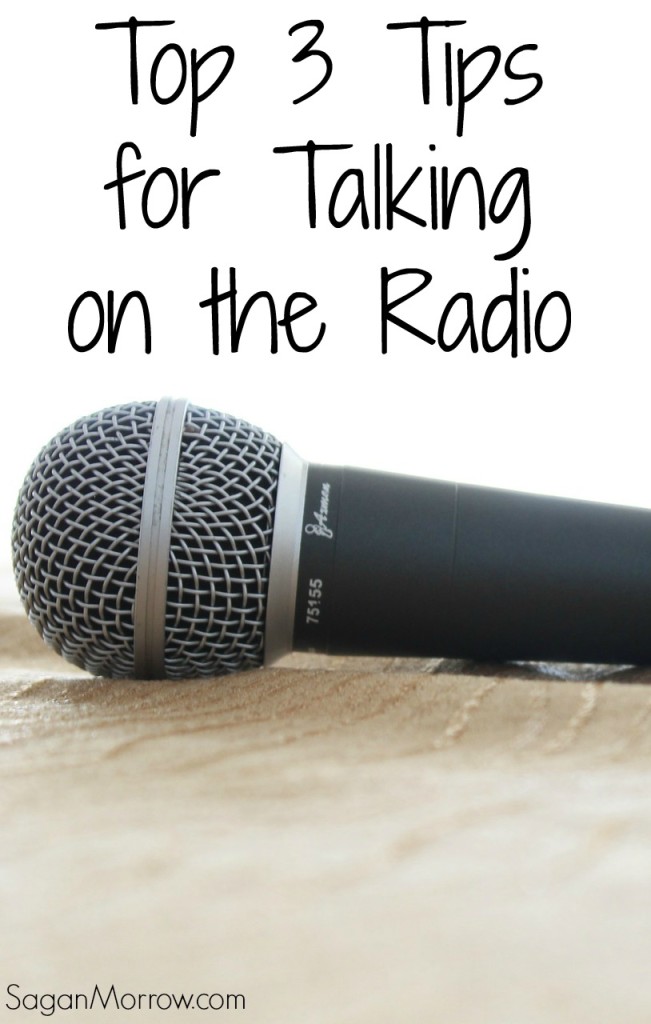 Find out my top 3 tips for talking on the radio in this blog post! Perfect your radio voice and sound more articulate with these simple, practical tips for public speaking.
